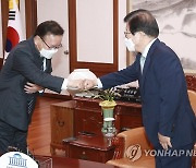 김부겸 총리, 박병석 의장 예방