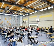 NETHERLANDS SCHOOL EXAMS CORONAVIRUS PANDEMIC