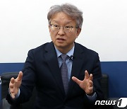 권칠승 장관 "K-콘텐츠 전세계로..창업~투자까지 체계적 지원"