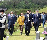 5·18민주묘지 찾은 정세균 전 총리