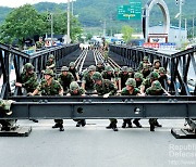 [김대영의 무기 인사이드] 공병의 끝판왕! 전술교량의 원조 '장간조립교'