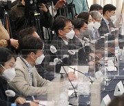 민주노총, 취저임금 공익위원에 '문자폭탄' 13일 종료