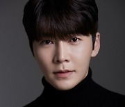 박지안, FNC엔터테인먼트와 전속 계약..'다크홀'로 활발한 행보 [공식입장]