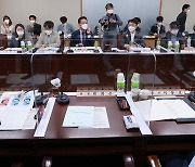 민주노총 불참 속, 최저임금위 2차 전원회의 개최