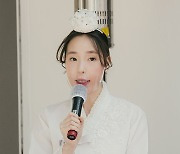 [bnt포토] '미스관광선발제전'을 진행 중인 한빛단 김민경 회장