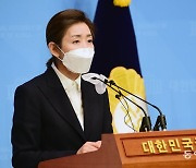 나경원, 황교안 정계 복귀설에 "아직 좀 이르신 것 아닌가"