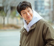 '이 구역의 미친 X' 이태곤 감독 "정우-오연서, 캐릭터처럼 살다 촬영 오는 것 같아"