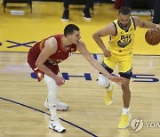 [NBA] NBA 어워드 최종 후보 발표..요키치·커리·엠비드 MVP 삼파전