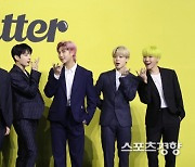 佛마크롱 대통령 "BTS '버터' 스밍해주세요" 리트윗 화제