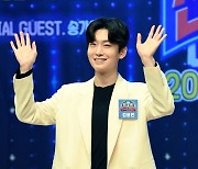 [포토]포즈 취하는 김용빈, '트롯 전국체전 콘서트' 제작발표회