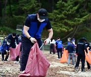 해군 1함대 바다의 날 해양 정화 활동