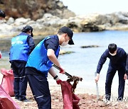 해군 1함대 바다의 날 해양 정화 활동