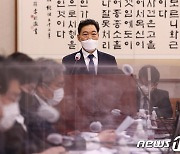 與, 김오수에 "윤석열 반면교사 잘 적어라"..野 "尹만한 강직한 총장 못해"