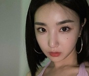 '단발좌♥'브레이브걸스 유나, 섹시미 폭발 셀카 공개 "원 투 쓰리 포"