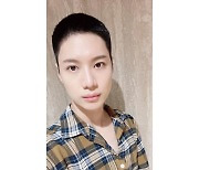 "건강하고 늠름하게" 샤이니 태민, 입대 직전 빡빡 깎은 밤톨머리[SNS★컷]