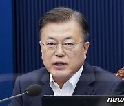 文, 공군참모총장 사의 즉각 수용..靑 "대통령 의지 강해"(종합)