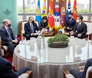 서욱, 美상원의원 대표단과 한미협력·동맹발전 논의
