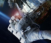 [김지원의 탈고리즘] 인터스텔라를 넘어선 현실 속 우주 비행사 이야기, 'IMAX: 허블 3D'