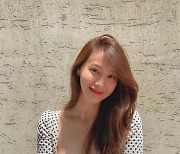 유인영 "오늘 예뻐보인다고 쌤들이 찍어줬어"..사진봤더니 반박할수가 없네