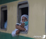 파키스탄서 열차 충돌사고로 최소 30명 사망(상보)