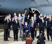 '백신 외교'로 밀착한 미·일·대만..보란듯 중국 견제