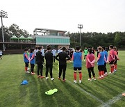 훈련하는 여자축구 국가대표팀