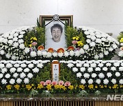 고 유상철 전 인천 유나이티드 감독 빈소 마련된 아산병원 장례식장