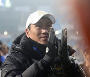 유상철 전 감독 별세..하늘로 떠난 한국축구 영웅