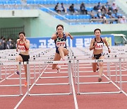 정혜림, 육상 여자 허들 100m 우승..이재웅, 중거리 2관왕