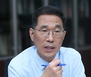 김주영 "모든 의혹 해소 후 다시 돌아올 것"