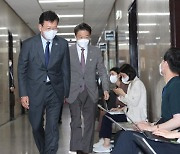 '탈당 권유' 與 의원 12명 중 6명 "억울하지만 일단 수용"
