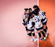 Korea women's volleyball quickly overcome by U.S. team