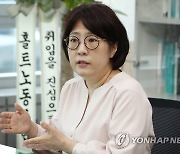 인터뷰하는 이수연 홀트아동복지회 신임 회장