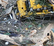 [속보] 광주 5층 건물 붕괴로 매몰 버스 승객 2명 사망