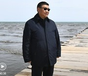 시진핑, 선글라스에 노마스크 시찰 "中 건국 100년 더 강해질 것"