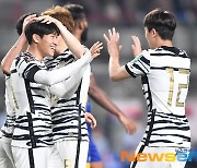 '이동경+정상빈 데뷔골' 한국, 주전 아끼고도 스리랑카에 5-0 완승