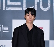 위하준 "연쇄살인마役 항상 꿈꿔왔다..10~12kg 감량"('미드나이트')