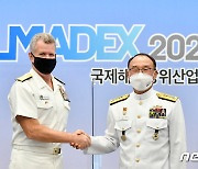 미 태평양함대 사령관 만난 부석종 총장