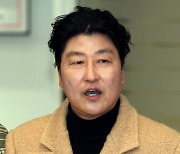 송강호,칸영화제 경쟁부문 심사위원!..한국 남자 배우 최초