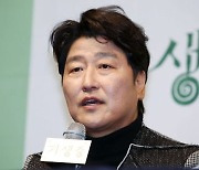 송강호 칸영화제 심사위원 위촉..韓 남자 배우 최초