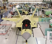 How S. Korean fighter jets are assembled by hand