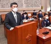 서욱 "매우 송구하고 책임 통감..군 사법개혁 추진"