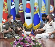 합참의장, 미 태평양함대사령관 접견.."한미동맹 강화 긴밀소통"
