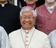 유흥식 주교, 한국인 최초 교황청 성직자성 장관 임명