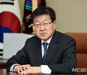 2030 부산세계박람회 민간 유치위원장에 김영주 前한국무역협회장