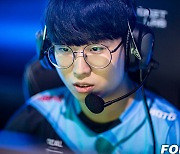 [포토] LCK 경기 준비하는 아프리카 프릭스 '기인' 김기인