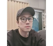 YG 측 "젝스키스 장수원 결혼? 확인 중"