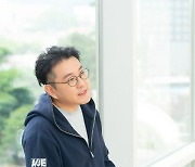 '킹덤' PD "공정성 등 논란 재사과..최강창민과 6팀 덕분 마칠 수 있었다" [인터뷰 종합]