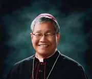 [속보] 교황, 유흥식 주교 교황청 성직자성 장관에 임명