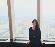 '의사♥' 이정현, 서울 다 보이는 초고층 레스토랑서 럭셔리 식사 [TEN★]